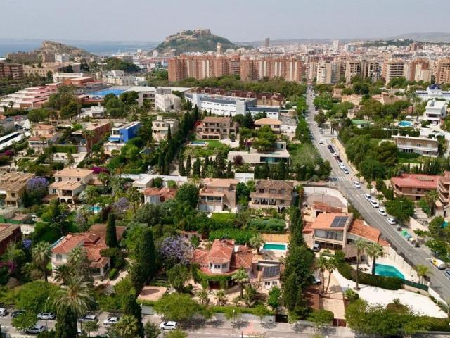 Casa en venta en Centro, l'Alacantí
