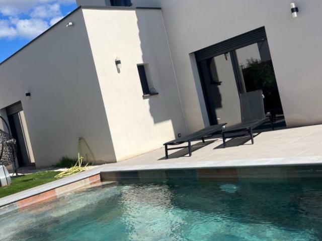Maison vente à Nîmes, Bellegarde