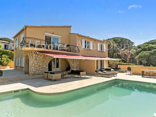 Maison vente à Arrondissement de Draguignan, Sainte-maxime