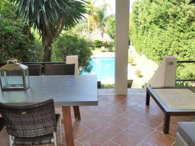 Casa en alquiler en Nueva Andalucía, Costa del Sol Occidental