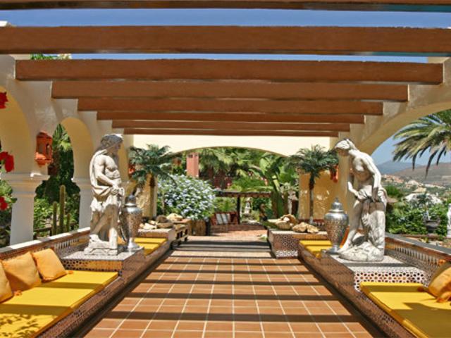 Casa en alquiler en Nueva Andalucía, Costa del Sol Occidental