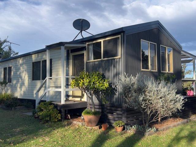 Villa for sale in Beauty Point, Wallaga Lake Heights