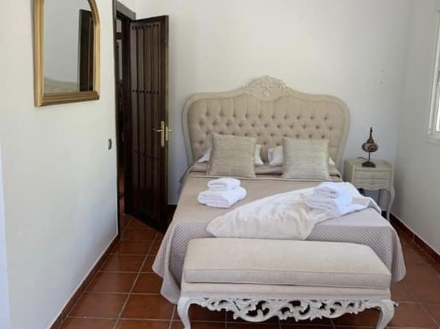 Casa en alquiler en Alcaucín, Málaga