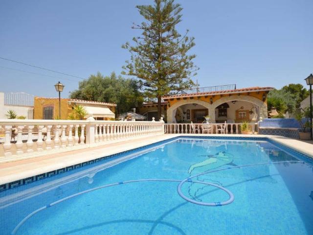 Casa en alquiler en el Vinalopó Mitjà / El Vinalopó Medio, Valencia