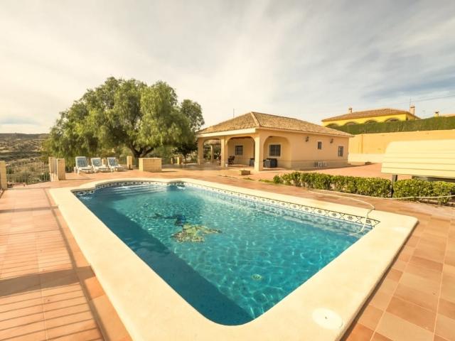 Casa en alquiler en Aspe, Valencia