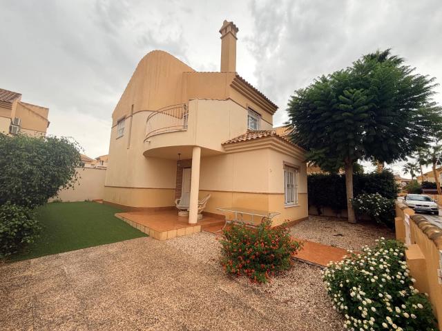 Casa en alquiler en Urbanización Doña Pepa, el Baix Segura / La Vega Baja