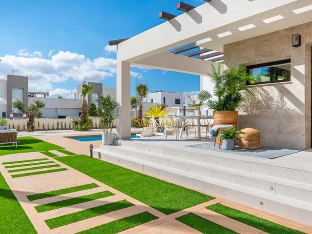 Casa en alquiler en Urbanización Doña Pepa, el Baix Segura / La Vega Baja