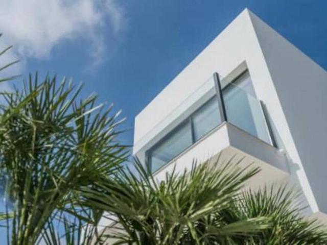 Casa en alquiler en La Alquería-El Paraíso, Costa del Sol Occidental