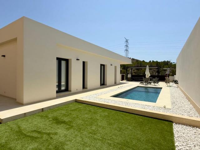 Casa en alquiler en la Marina Baixa, Valencia