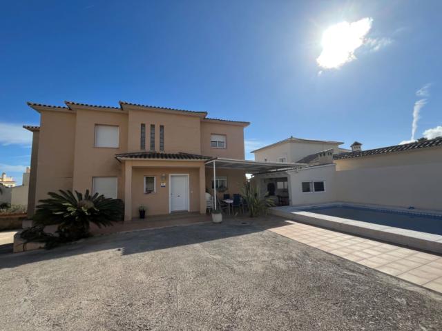 Casa en alquiler en la Marina Baixa, Valencia