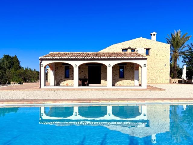 Casa en alquiler en Barri les Roques, la Marina Alta