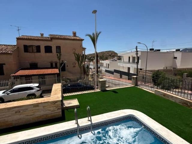 Casa en alquiler en San Juan de los Terreros, Pulpí