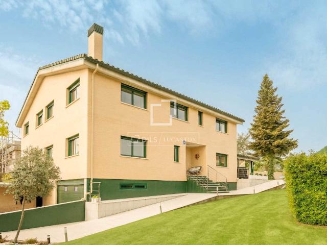 Casa en alquiler en Fuencarral - El Pardo, Madrid