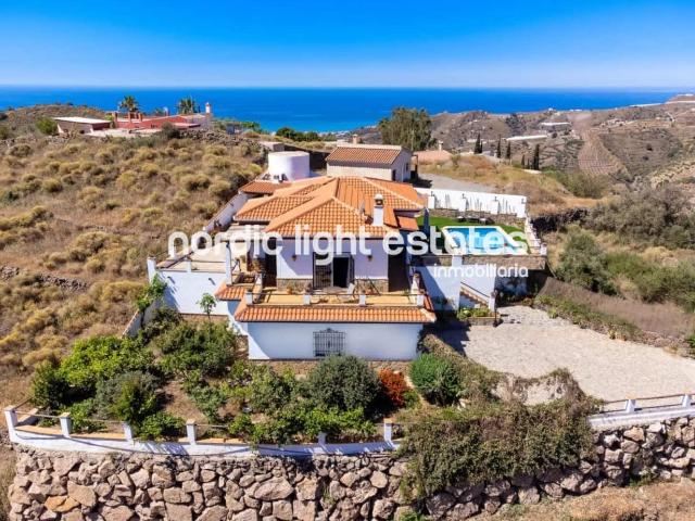 Casa en alquiler en Torrox Park, La Axarquía