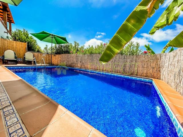 Casa en alquiler en Torrox Park, La Axarquía
