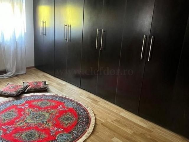 Casă închirieri în Colțea, București