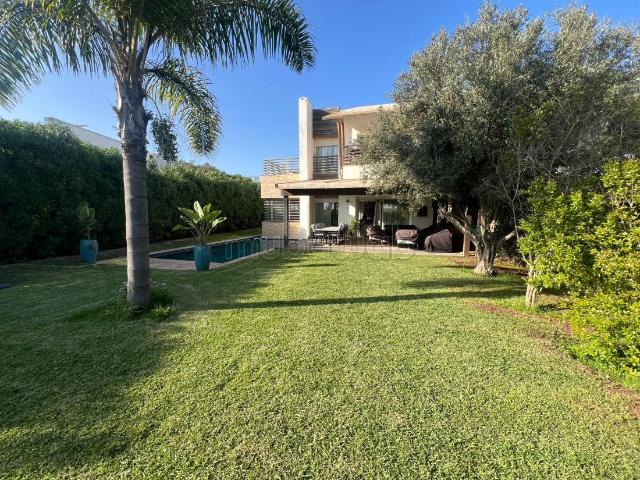 Villa vente à Bouskoura, Gharb-Chrarda-Beni Hssen
