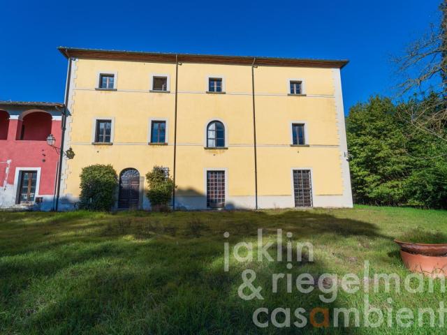 Casa in vendita a Palazzo Del Pero, Toscana