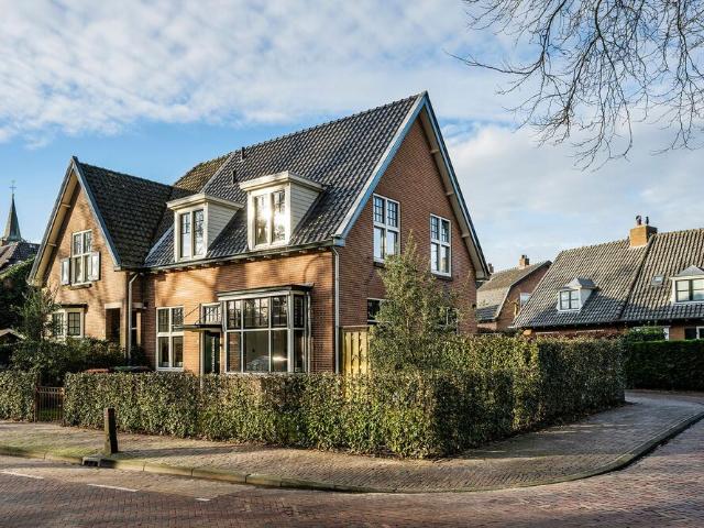 Eengezinswoning te huur in Laren, Noord Holland