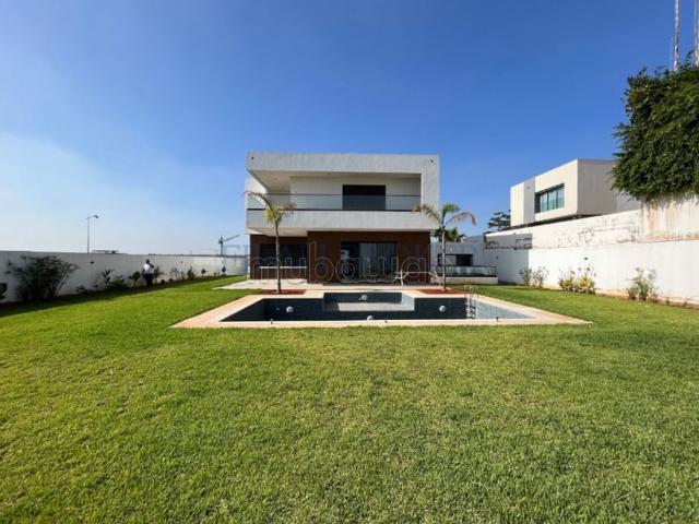 Villa vente à Bouskoura, Gharb-Chrarda-Beni Hssen