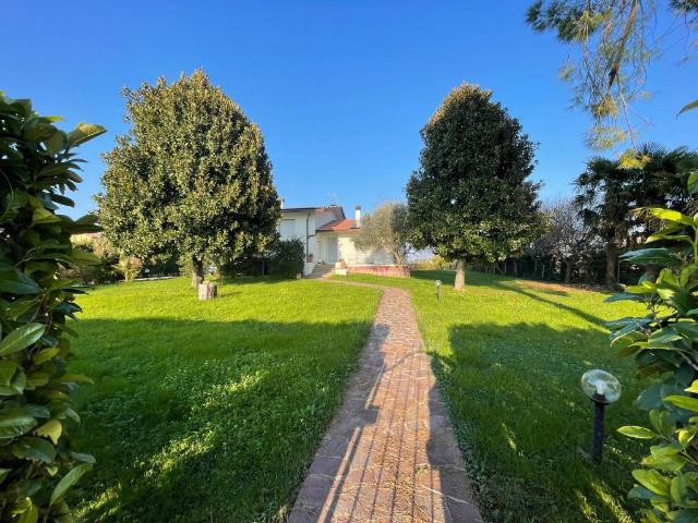 Villa Indipendente in affitto a Teolo, Abano Terme Bagni