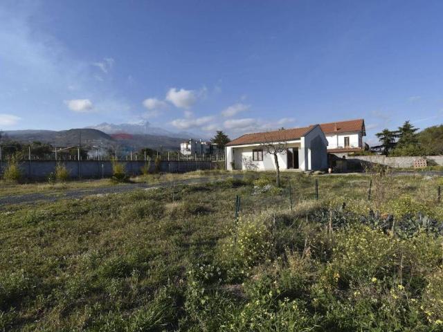 Villa Indipendente in affitto a Salemi, Aci Sant'antonio