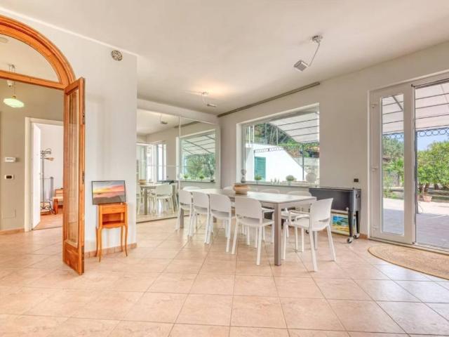 Villa Indipendente in affitto a Alassio, Savona