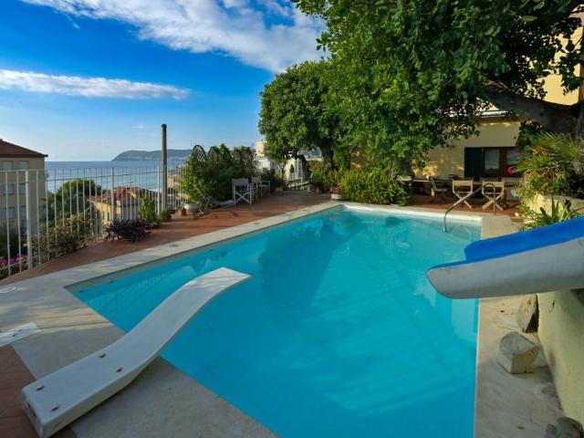 Villa Indipendente in affitto a Alassio, Liguria