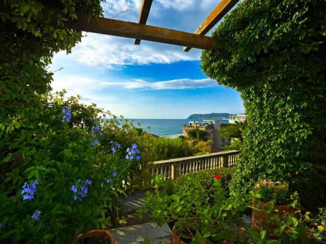 Villa Indipendente in affitto a Alassio, Liguria
