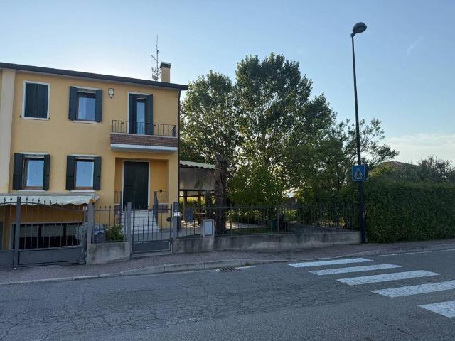 Villa Indipendente in affitto a Albettone, Vicenza