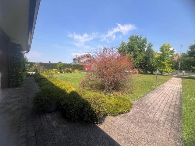 Villa Indipendente in affitto a Mandriola, Albignasego