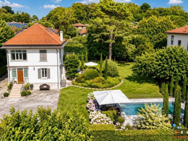 Villa Indipendente in affitto a Albiolo, Lombardia