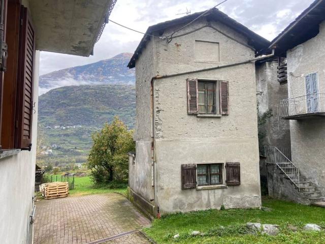 Villa Indipendente in affitto a Albosaggia, Lombardia