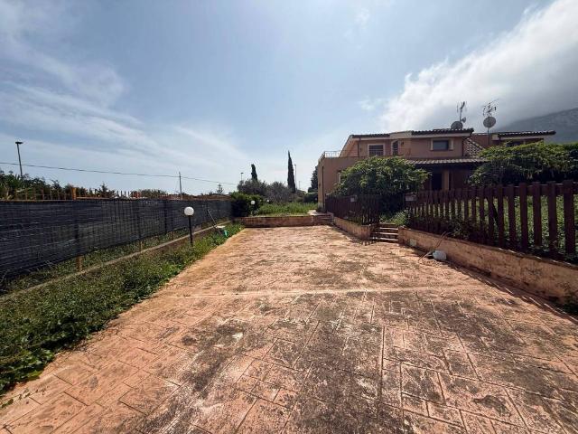 Villa Indipendente in affitto a San Michele, Altavilla Milicia