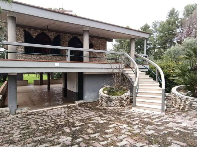 Villa Indipendente in affitto a Puglia, Barletta-andria-trani