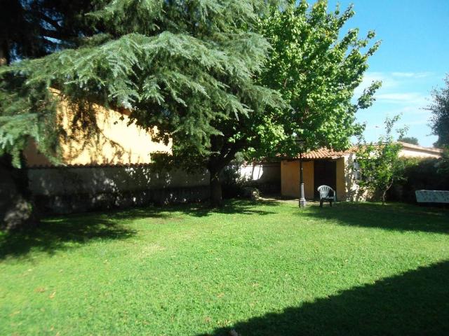 Villa Indipendente in affitto a Residenza Claudia, Roma Capitale