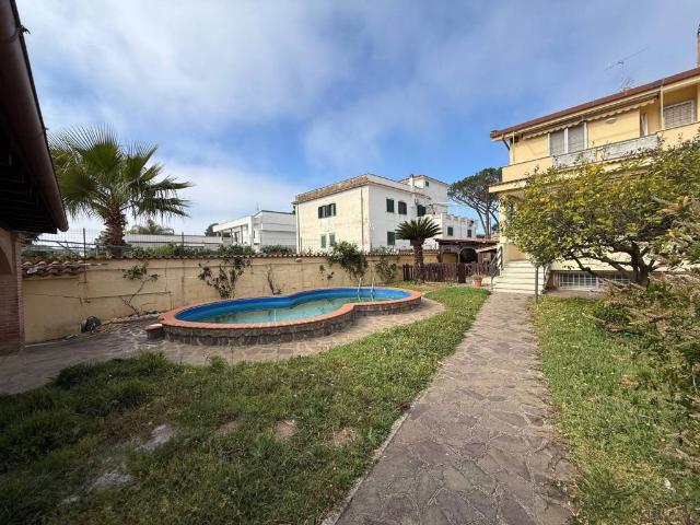 Villa Indipendente in affitto a Villa Claudia, Roma Capitale