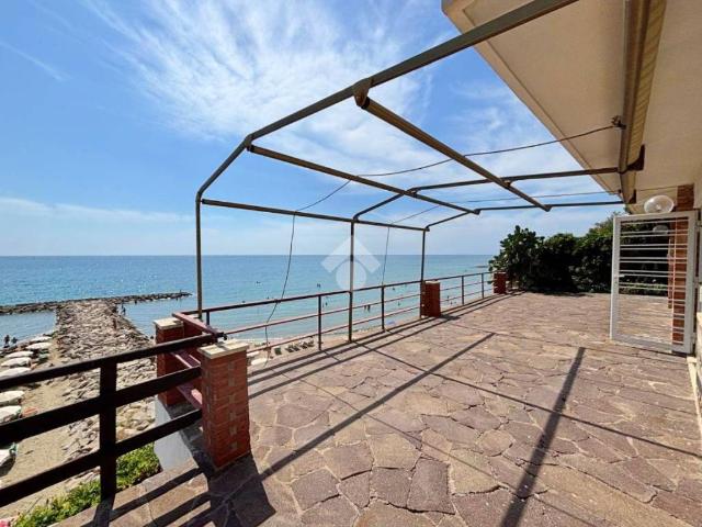 Villa Indipendente in affitto a Lido di Enea, Roma Capitale