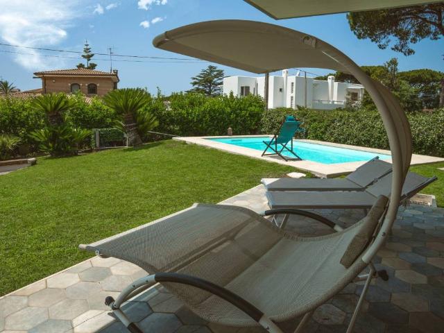 Villa Indipendente in affitto a Lido di Enea, Roma Capitale
