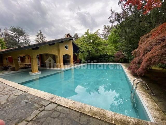Villa Indipendente in affitto a Cascina Canova, Appiano Gentile