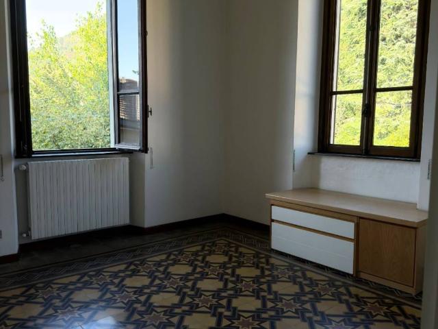 Villa Indipendente in affitto a Arcisate, Varese
