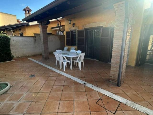Villa Indipendente in affitto a Lupetta, Roma Capitale