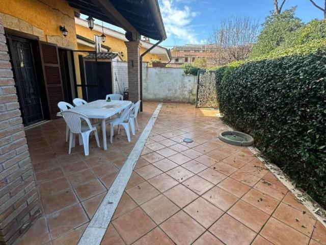 Villa Indipendente in affitto a Lupetta, Roma Capitale