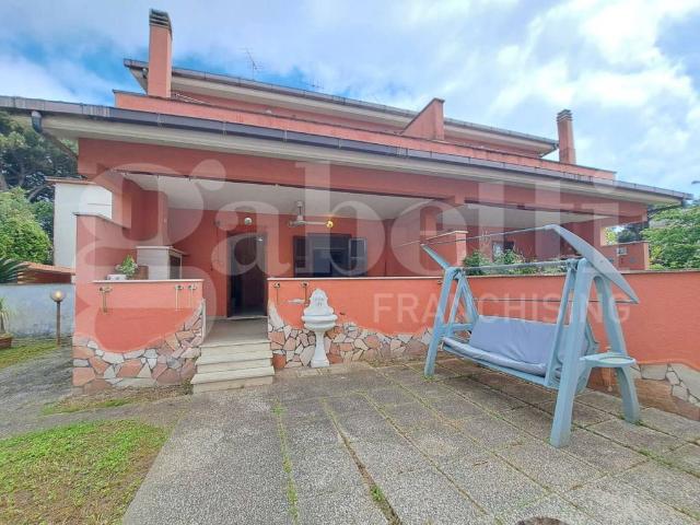 Villa Indipendente in affitto a Roma Capitale, Lazio