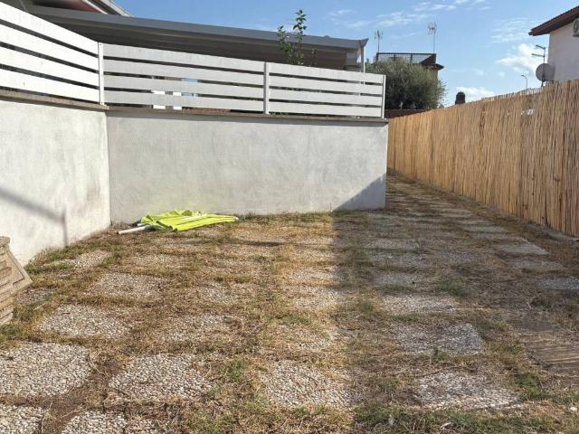 Villa Indipendente in affitto a Nuova Florida, Ardea