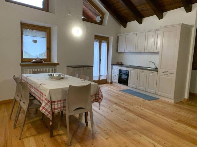 Villa Indipendente in affitto a Arvier, Aosta
