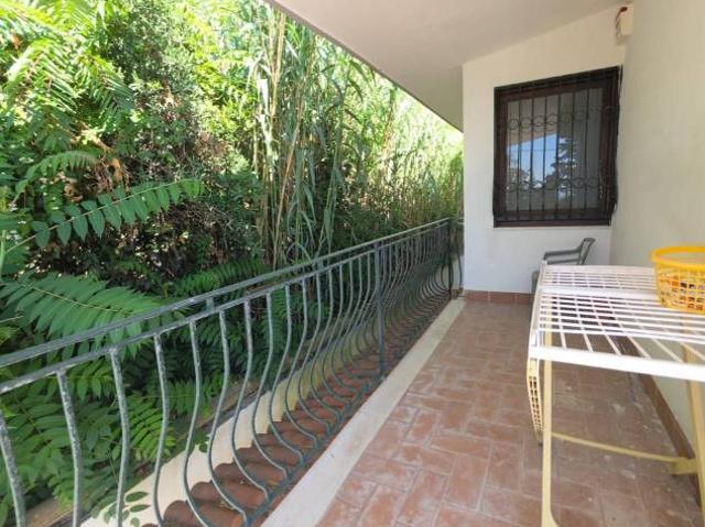 Villa Indipendente in affitto a Bacoli, Campania
