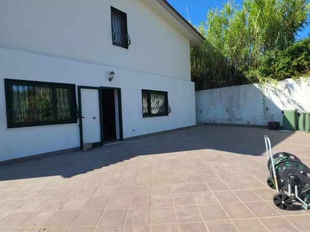 Villa Indipendente in affitto a Bacoli, Campania