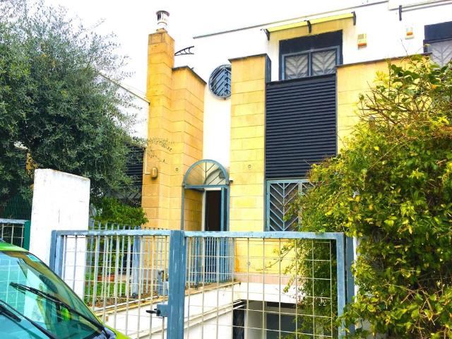 Villa Indipendente in affitto a Municipio 5, Puglia