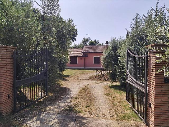 Villa Indipendente in affitto a Baschi, Umbria